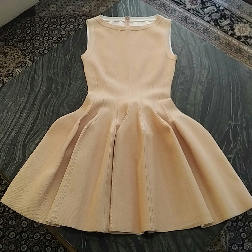 HOST PICK! ALAIA - flared dress